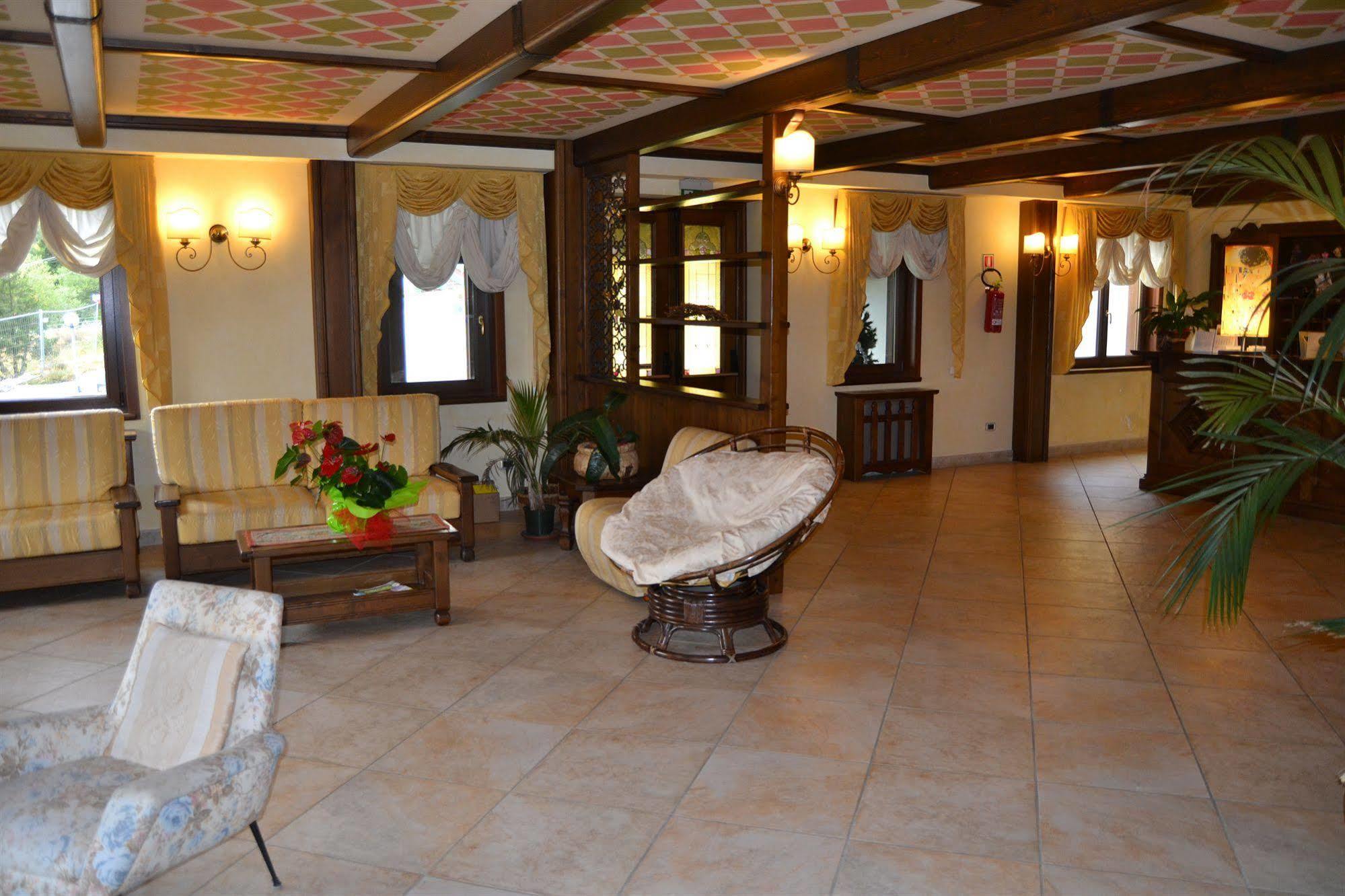 Hotel Lusi Roccaraso Exterior photo